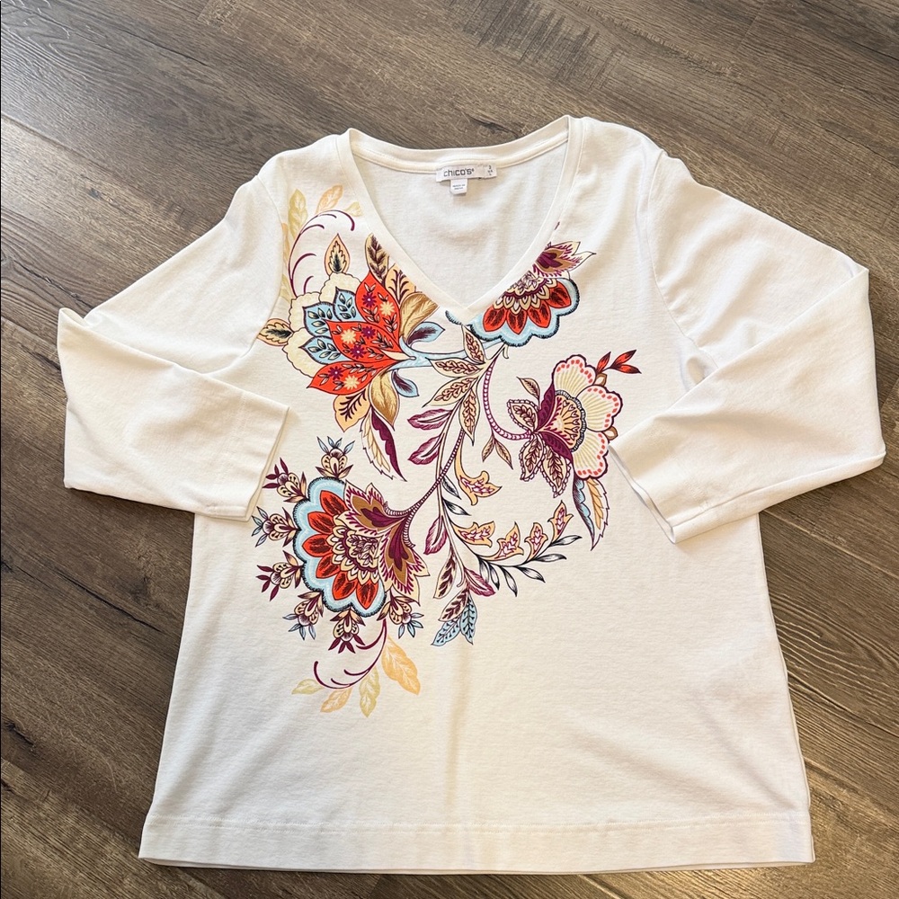Chico's Cream V-Neck Top with Bold Multicolor Floral Motif *NEW*